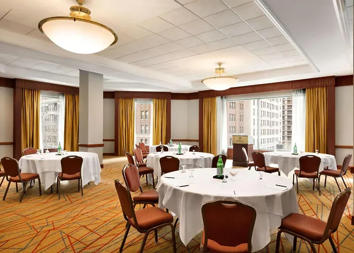 Hilton Chicago Magnificent Mile Suites