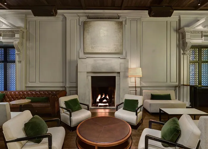 Resort: Ambassador Chicago, Part Of Jdv By Hyatt
