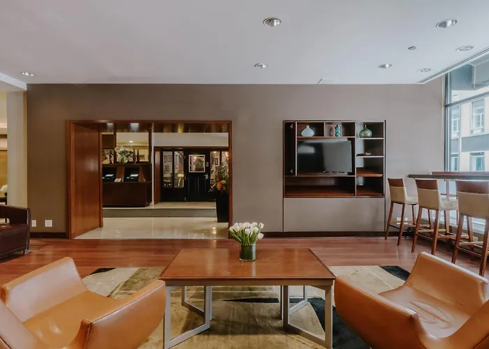 Motel: Central Loop Hotel